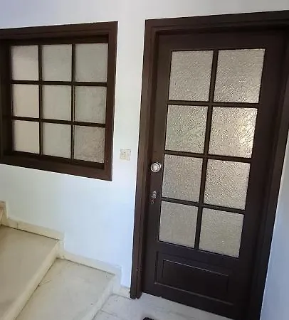 Gerys House Apartment Nikiana Exterior photo