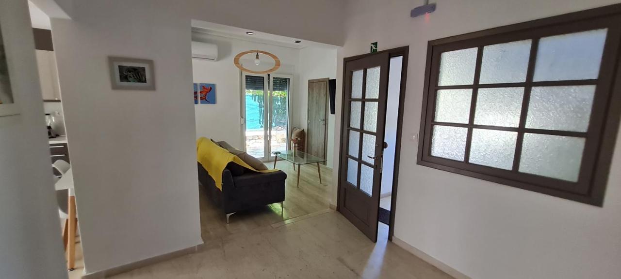 Gerys House Apartment Nikiana