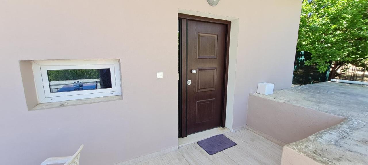 Gerys House * Nikiana